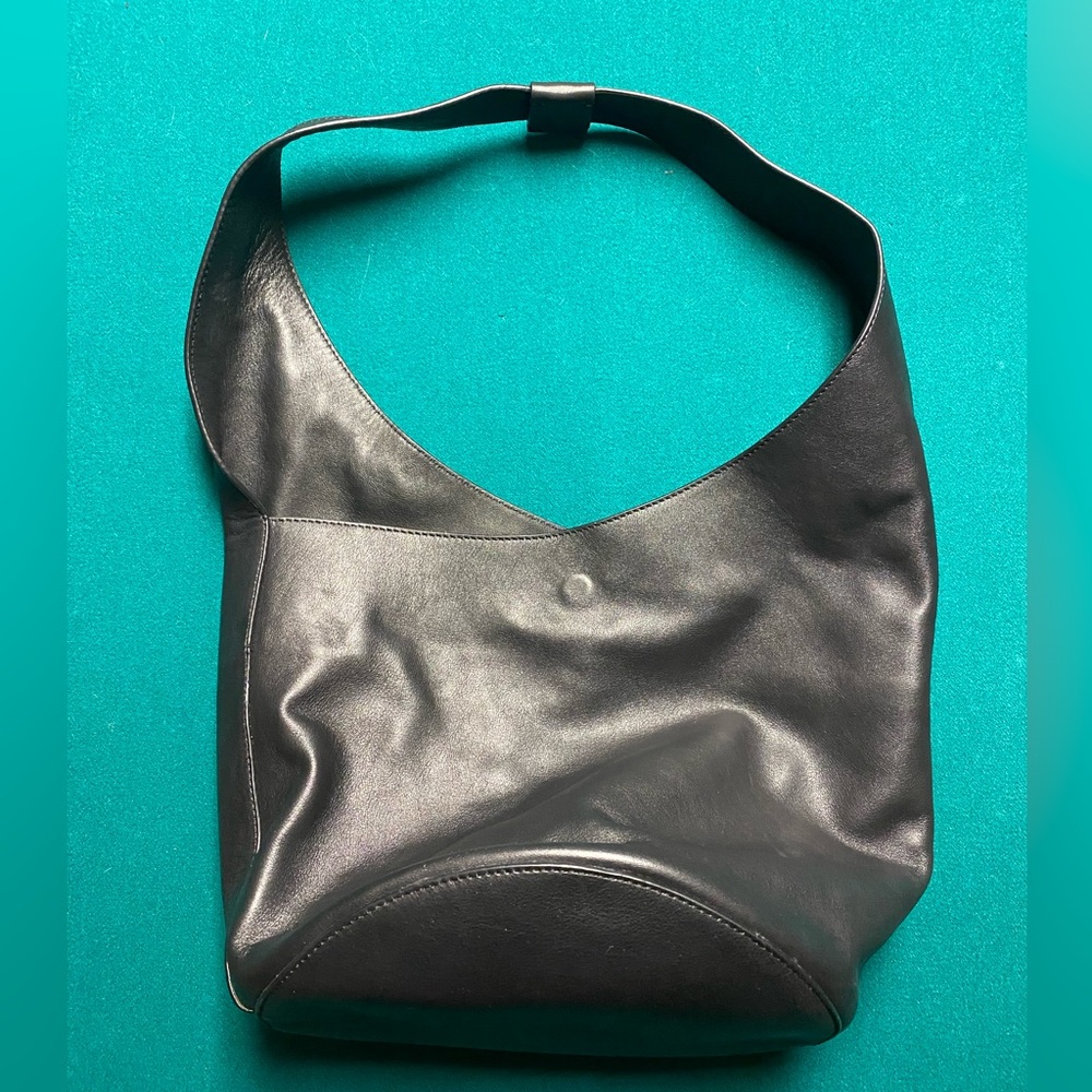 Reformation Medium Silvana Bucket Bag - Picture 2 of 6